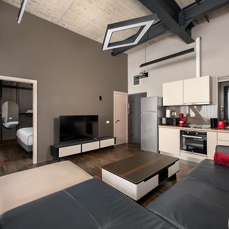 Arthomes Apartments 티미쇼아라 외부 사진